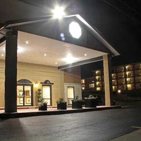 Grand View Inn & Suites